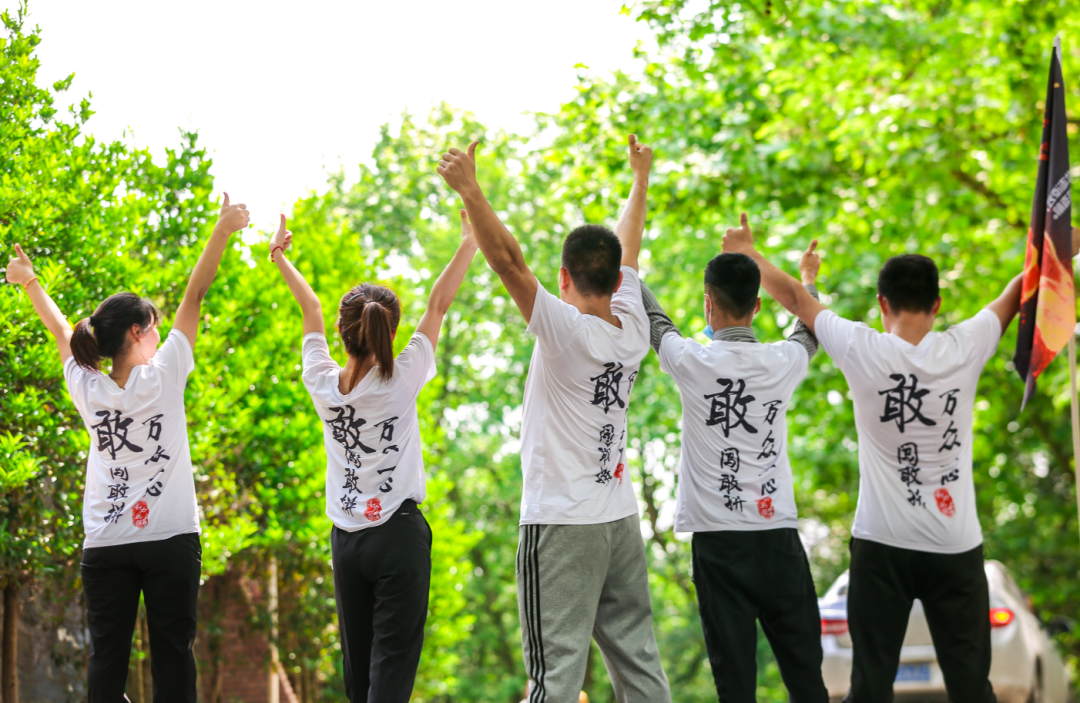 歲月崢嶸，青春熱血造就動(dòng)力無限15年強(qiáng)陣容